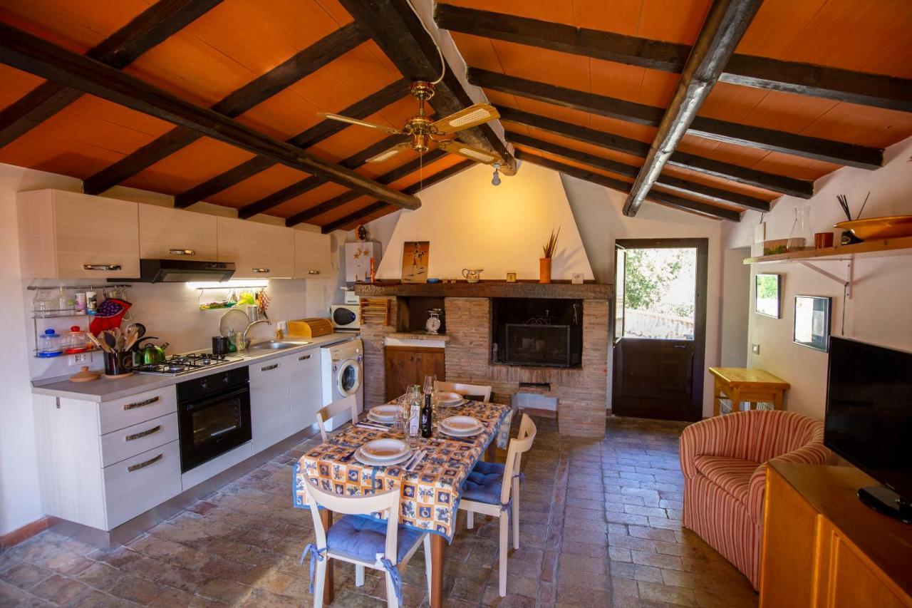 Borgo Di Caldana Accoglienza Turistica Diffusa מראה חיצוני תמונה