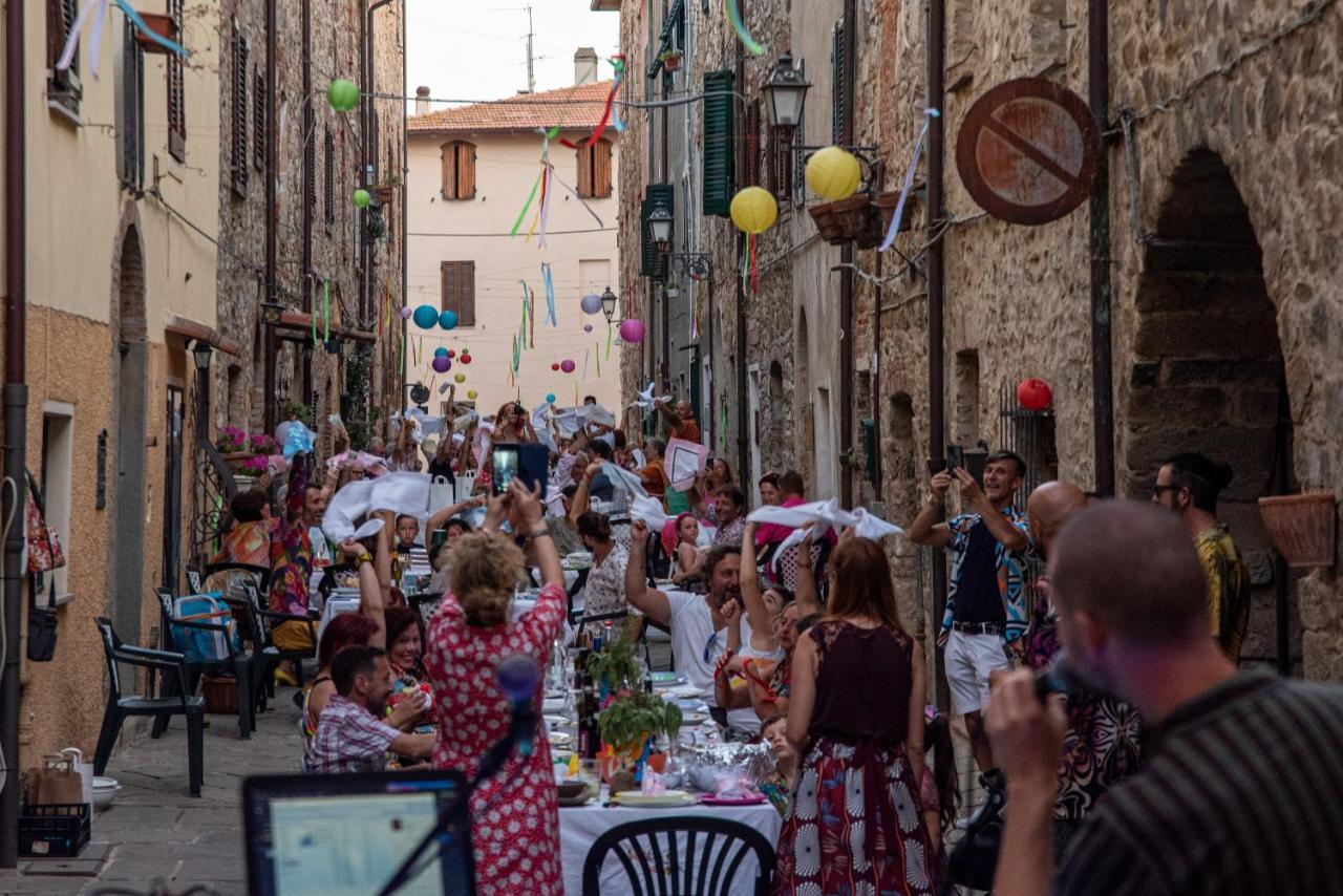 Borgo Di Caldana Accoglienza Turistica Diffusa מראה חיצוני תמונה